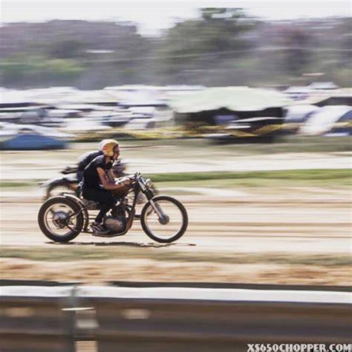 Can a motorcycle go 300 mph?