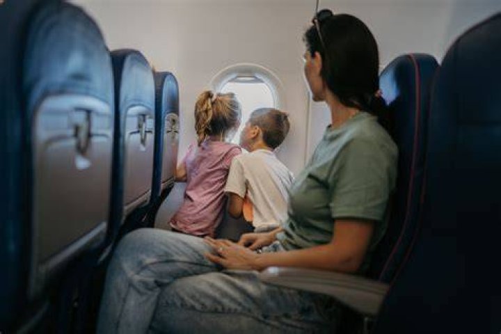 Can newborn babies go on a plane?