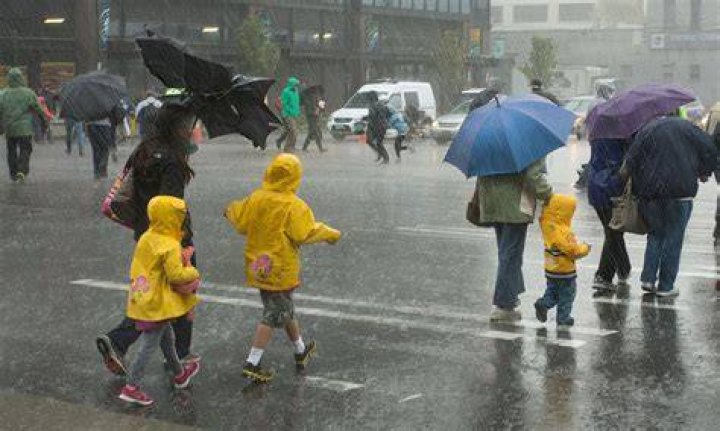 Does it rain a lot in Melbourne?