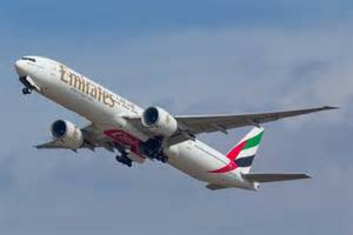 How much does it cost to fill a 777?