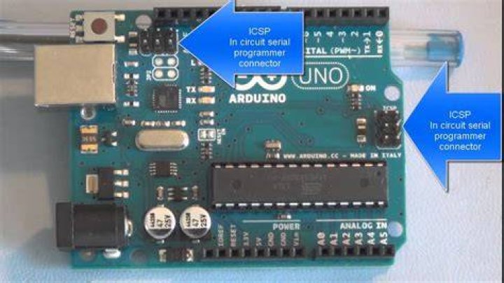 Is Arduino Uno a microcontroller or microprocessor?