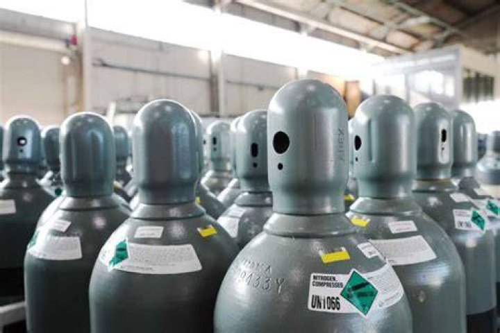 Is CO2 tank flammable?
