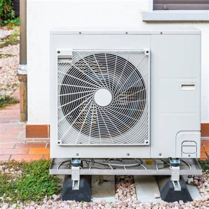 Should you turn down heat pump at night?
