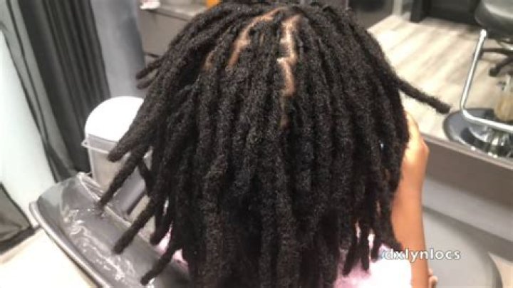 What are instant locs?