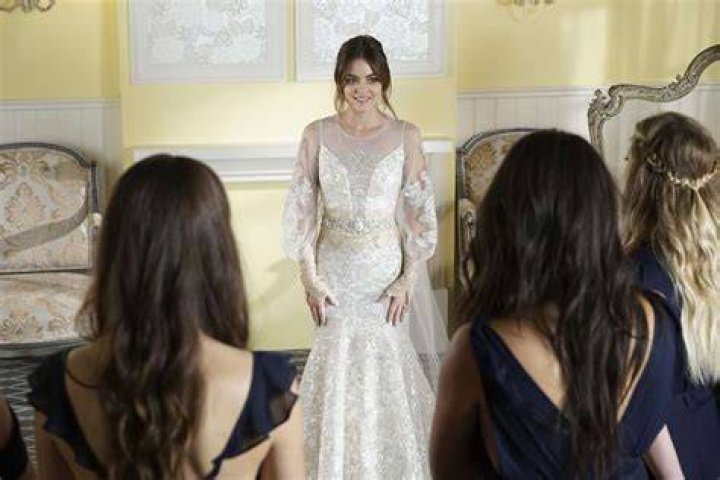 What episode does Aria get pregnant?
