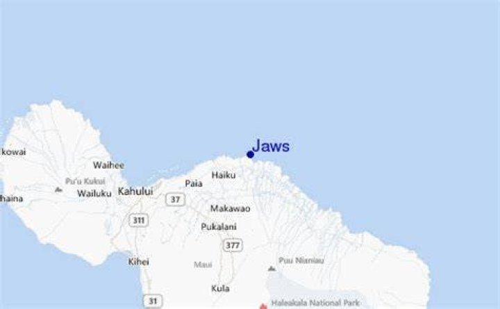 What island is Jaws on in Hawaii?
