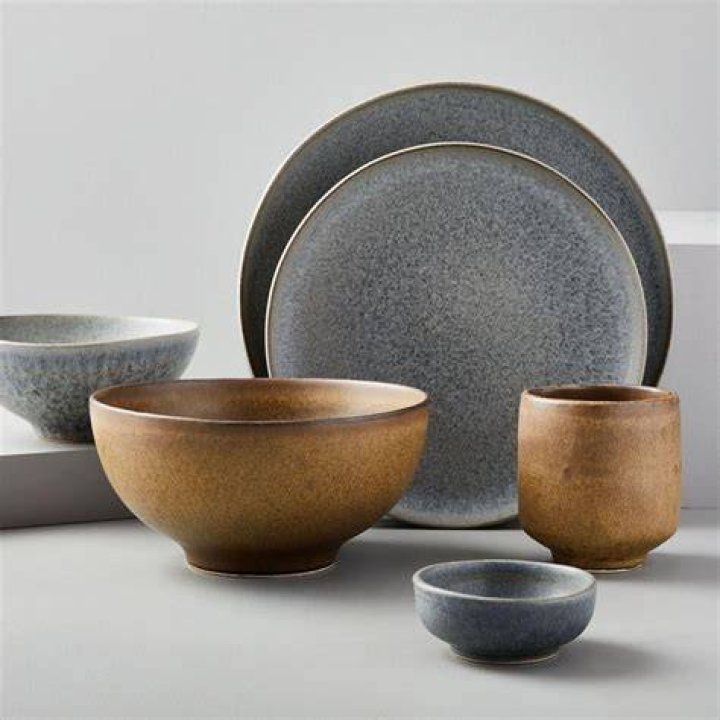 What material is Corelle dinnerware made of?