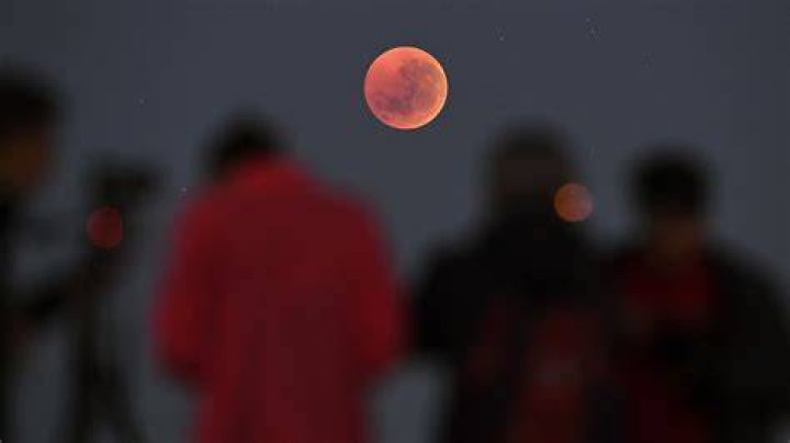 What time is the eclipse tonight Texas?