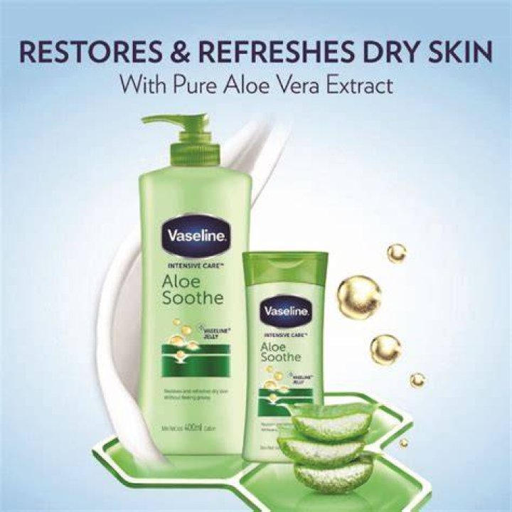 Which is better aloe vera or Vaseline?