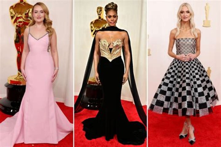 Who wore black and gold first?