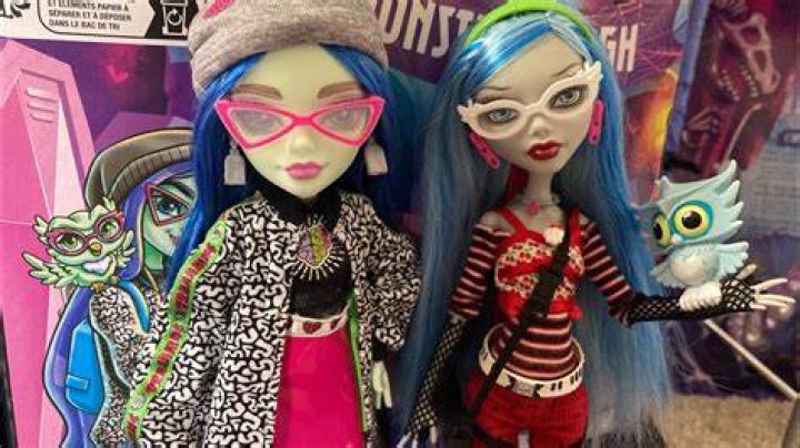 Why does ghoulia talk like that?